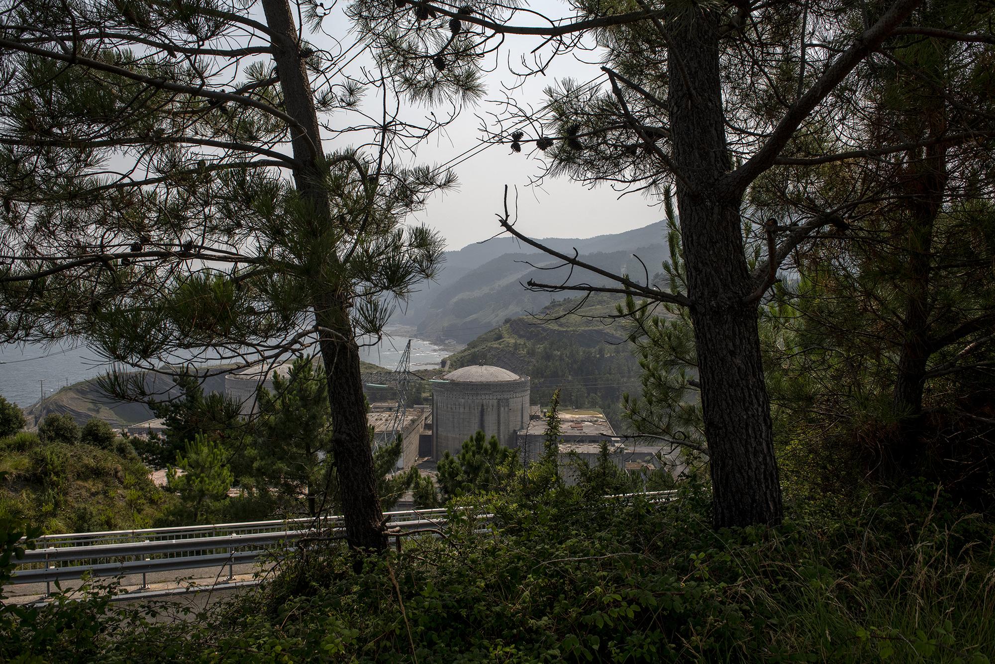 Euskal Herría julio 2022 playa montaña lemoniz - 1